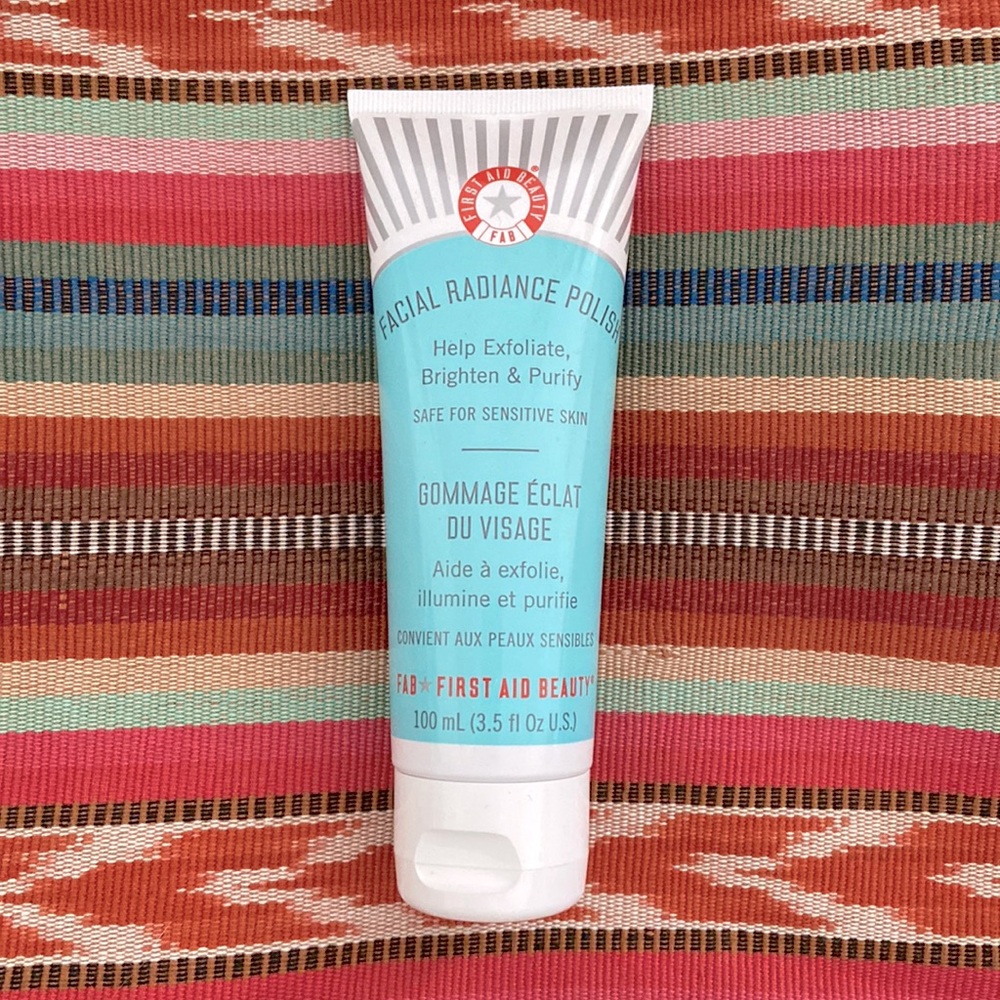 First Aid Beauty Facial Radiance Polish